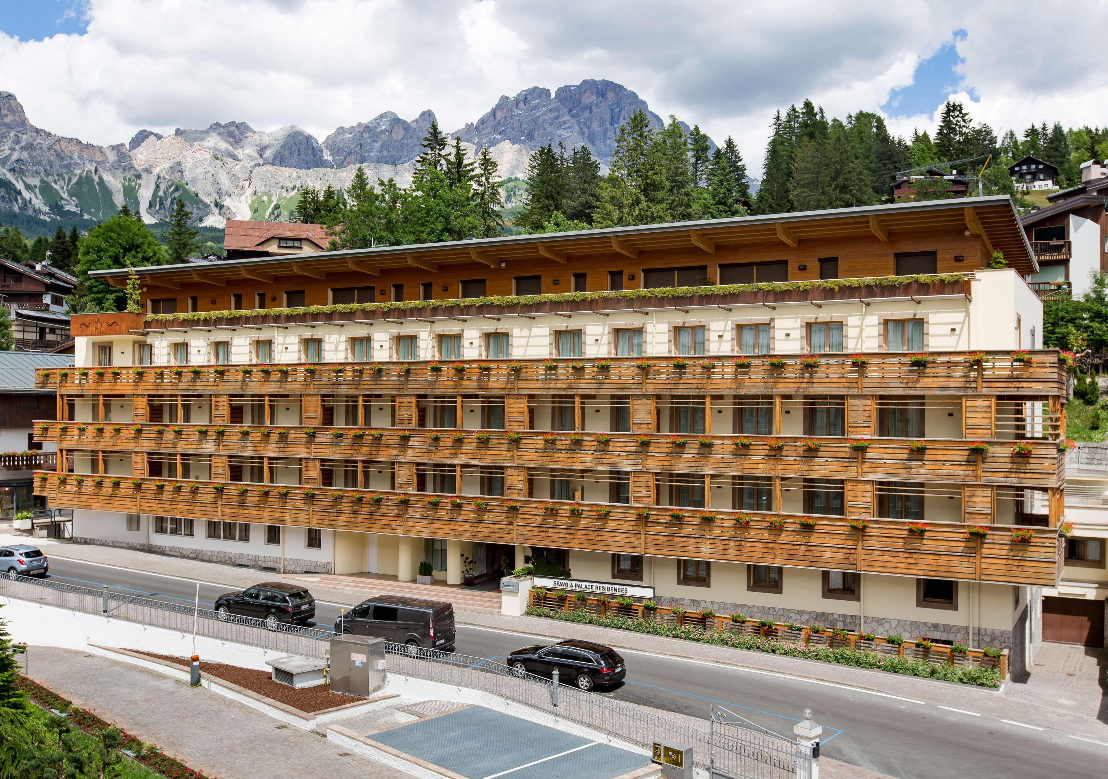 Radisson Residences Savoia Palace Cortina D'Ampezzo Exterior photo
